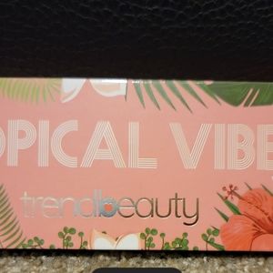 Trend Beauty Tropical Vibes
